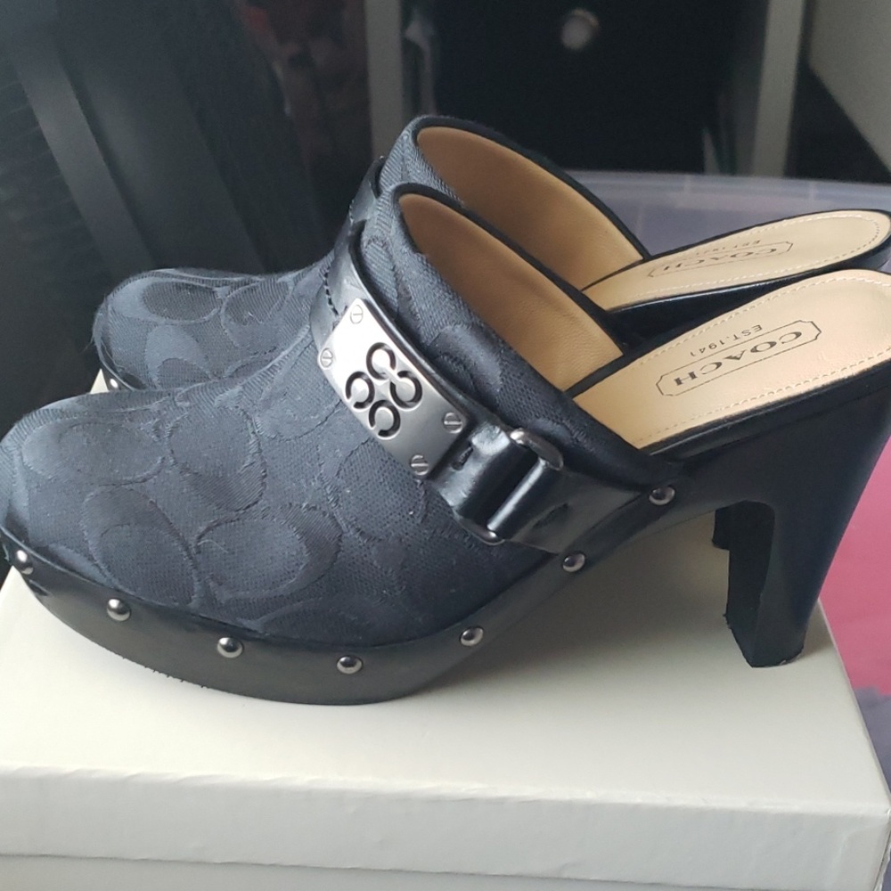 Coach Clogs - Picture 3 of 7